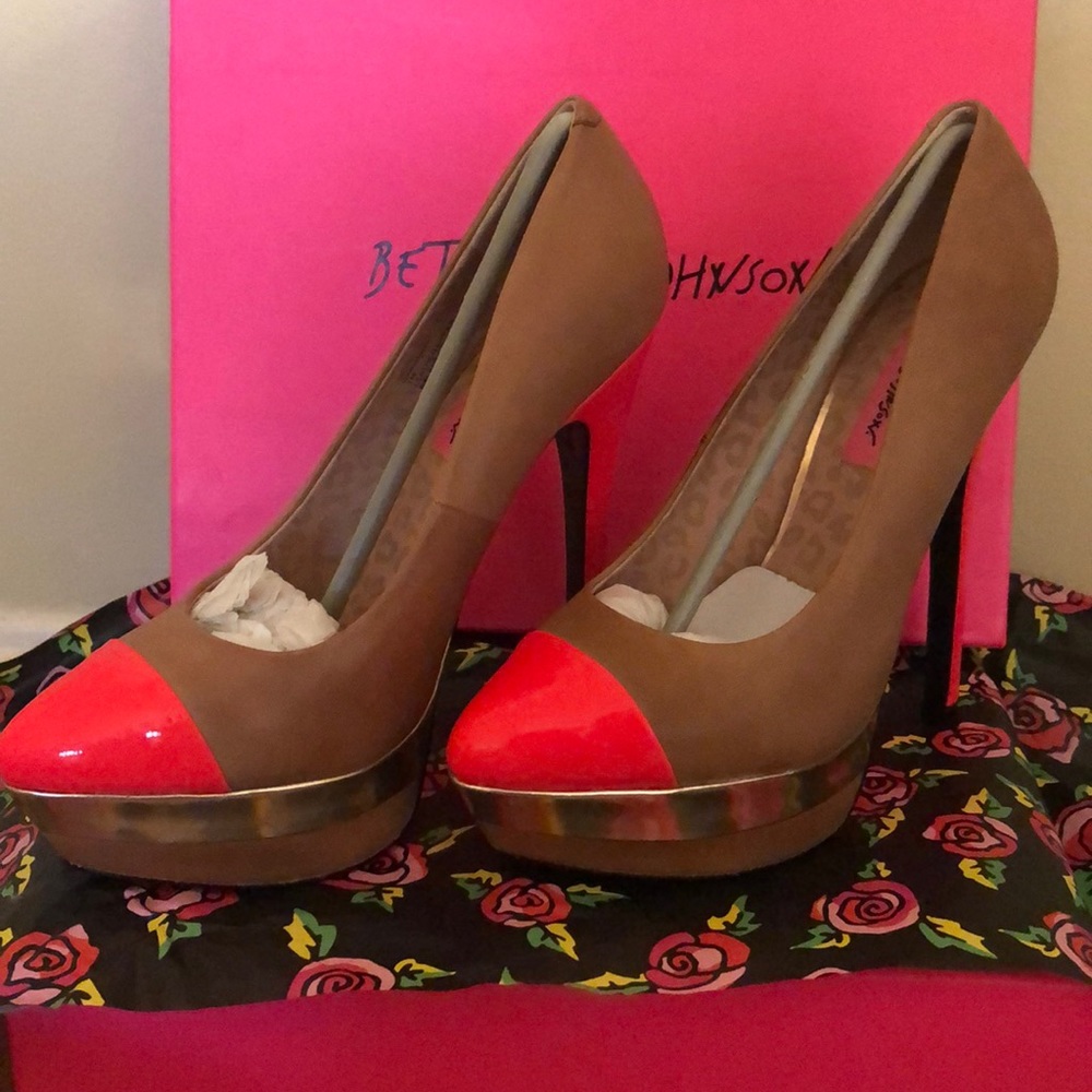 Betsey Johnson Shoes